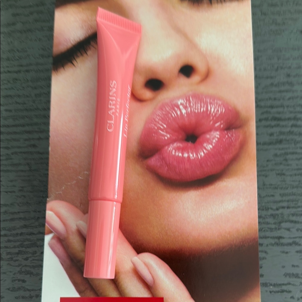 01 Clarins Lip Perfector.